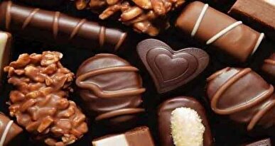 مضررات مصرف آبنبات و شکلات بر رشد کودکان