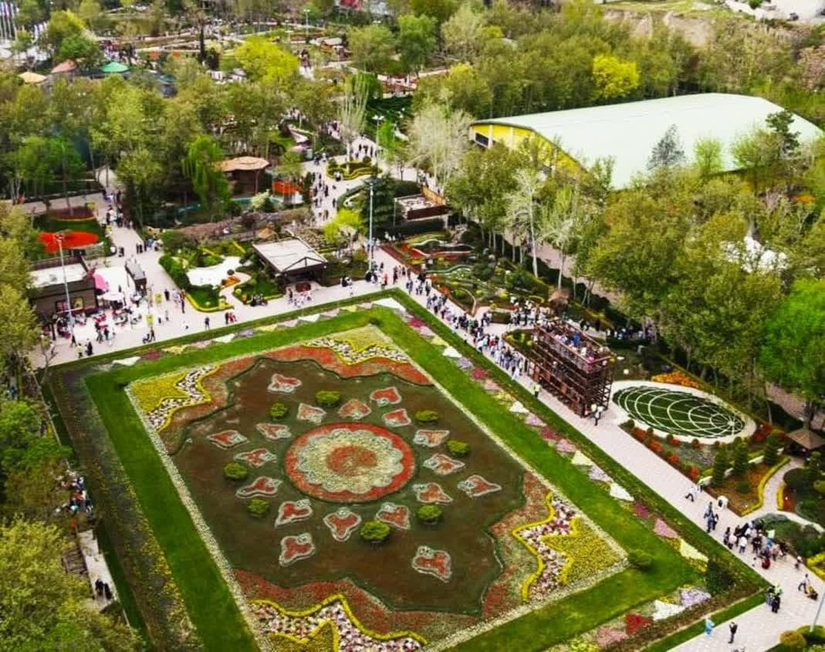 علیرضا رحیمی خواستار برگزاری جشنواره گل های داوودی در محدوده کاخ مروارید مهرشهر شد.